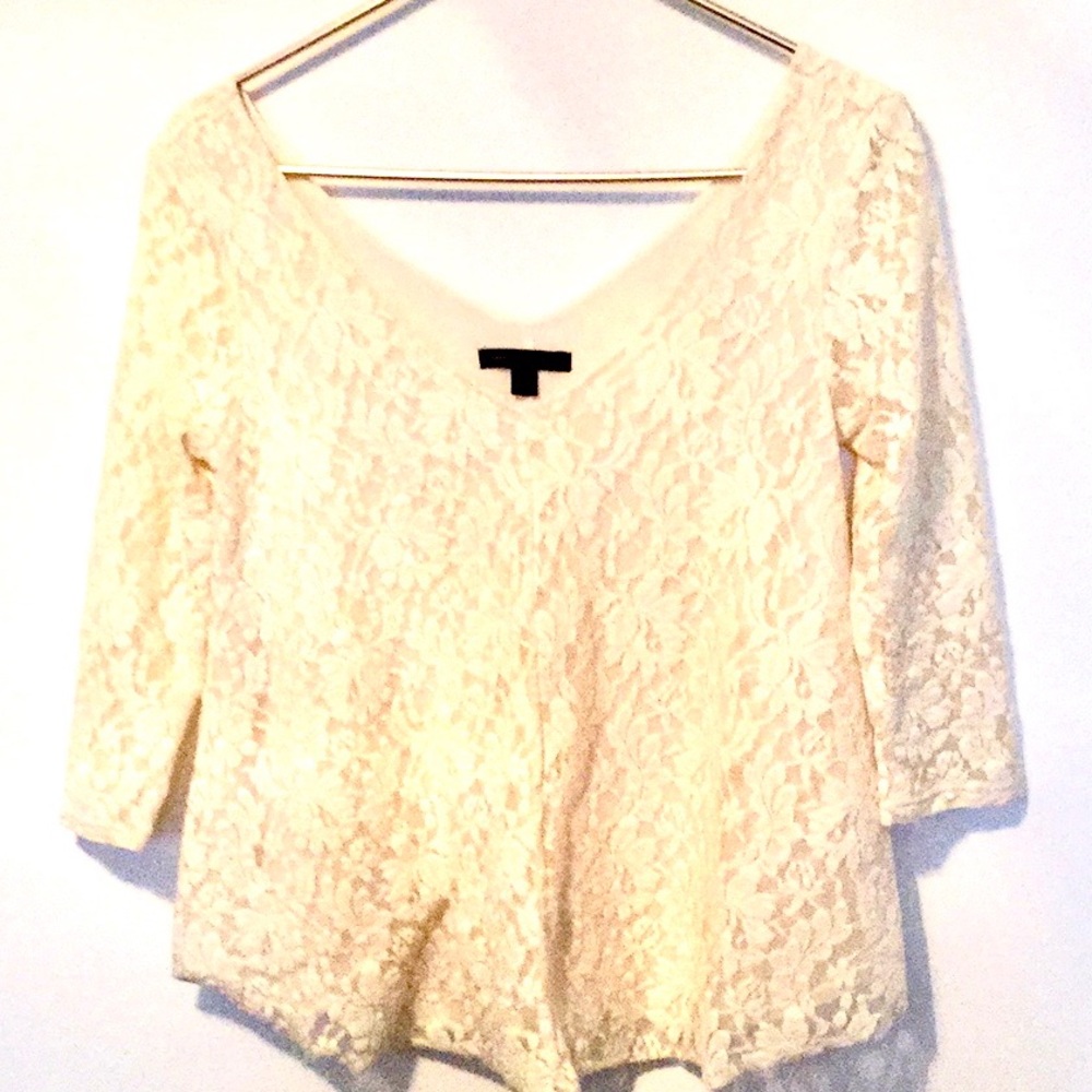 American Eagle outfitters Flowy lace top size S/P